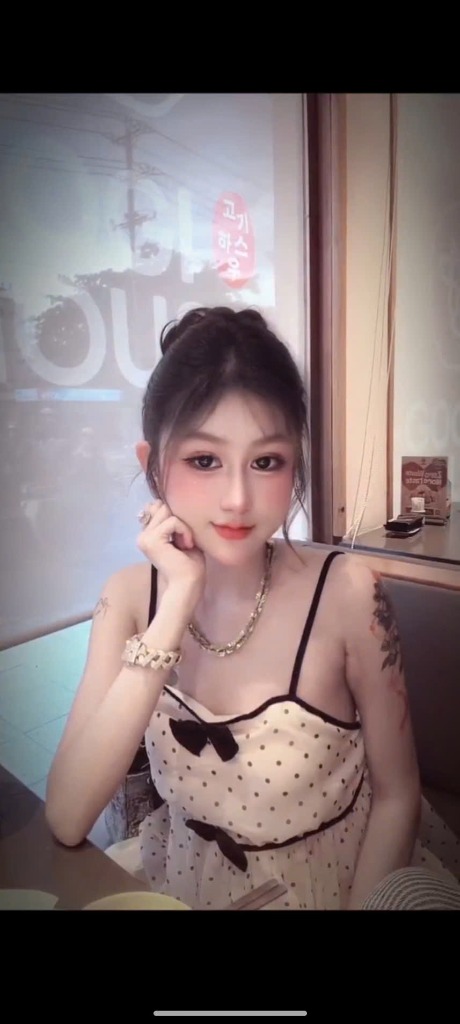 Nụ Cười Tỏa Nắng